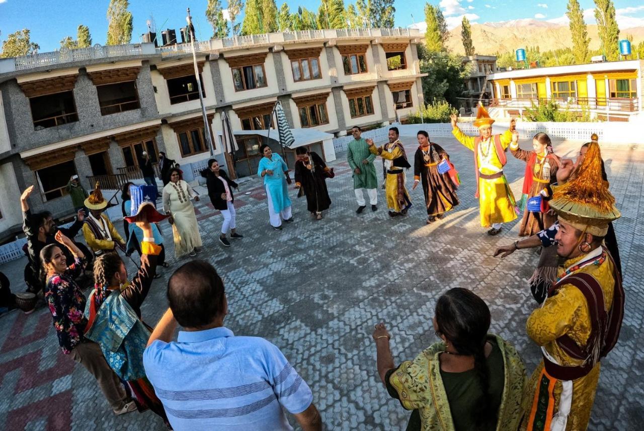 Cho Palace Leh Kültér fotó