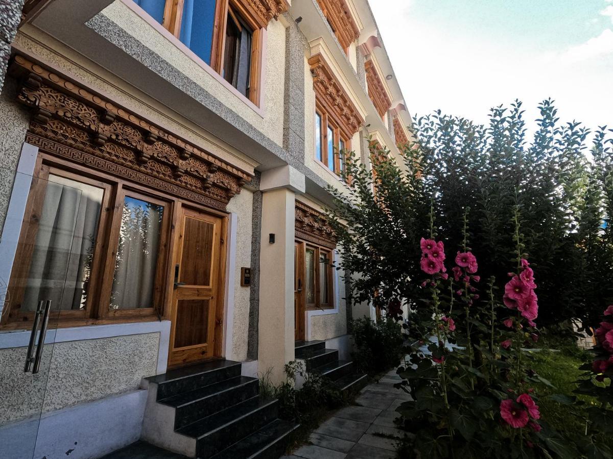 Cho Palace Leh Kültér fotó